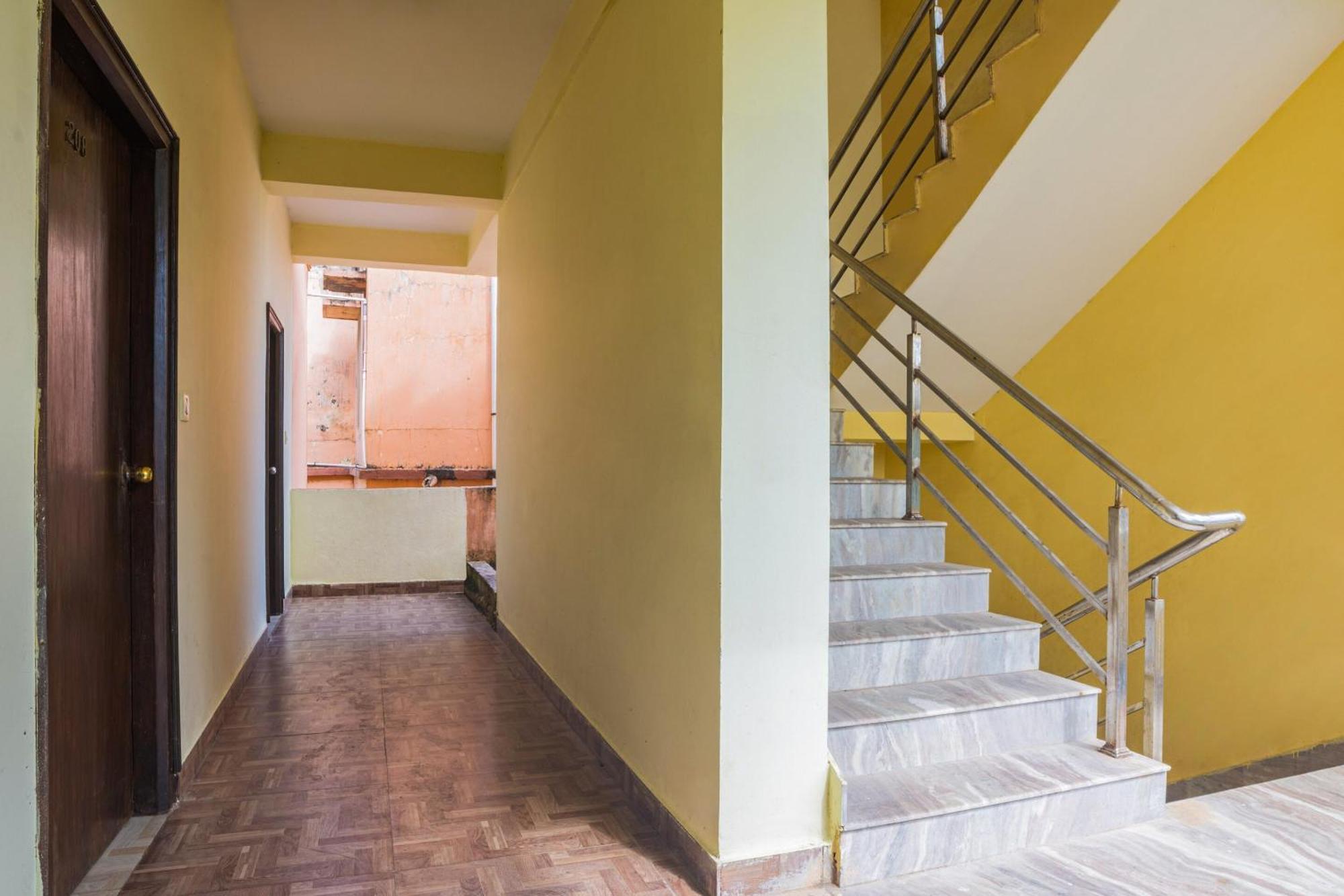 Oyo Surya Garden Retreat Hotel