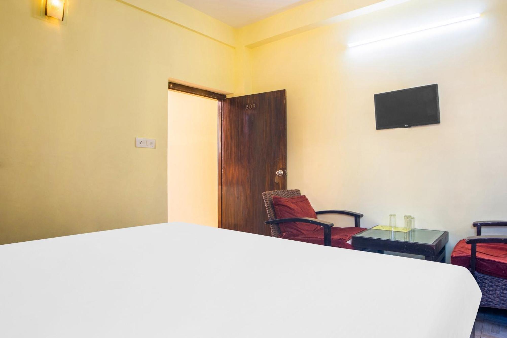 Hotel Oyo Surya Garden Retreat 3*