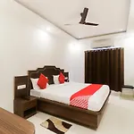Oyo 69416 Rahul Palace