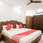 Oyo 69416 Rahul Palace
