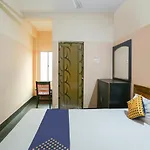 Vaccinated Staff- Spot On 66268 Prem Narayan Guest House