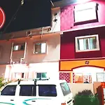 Goroomgo Gokul Anand Bhawan Puri