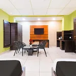 Super Townhouse Near Marine Drive