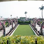 Hotel Holiday Resort