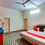 Oyo 68323 Krishna Resorts