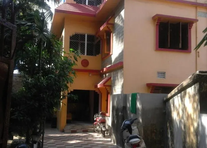 Hotel Gunjan Puri