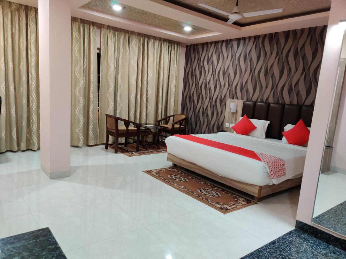 Vip Square Hotel 3*