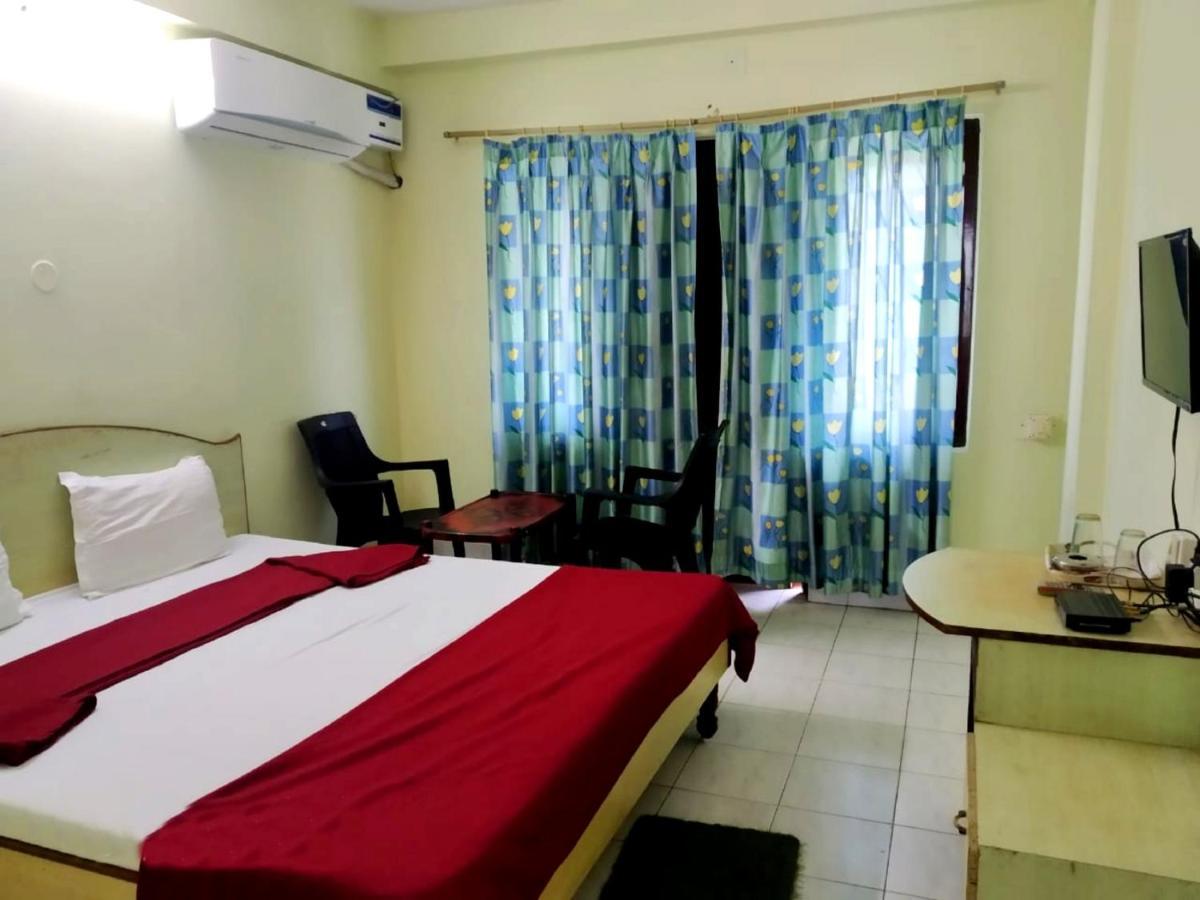 Hotel Asish Puri