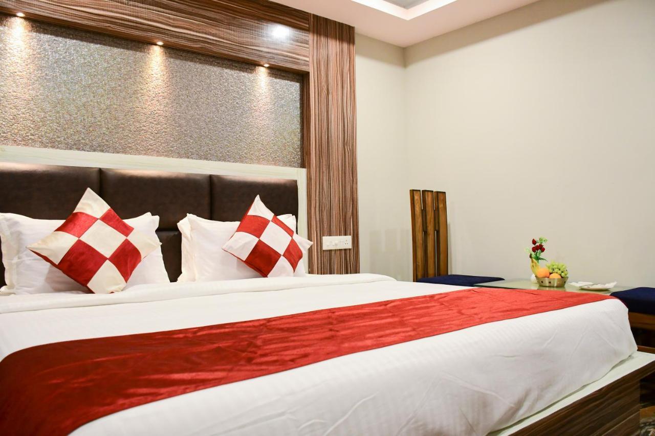 Mahasuara Palace Hotel Puri