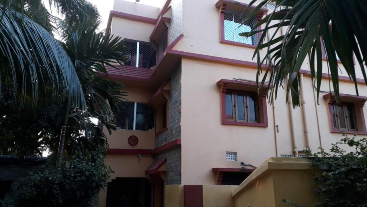 Hotel Gunjan 3*