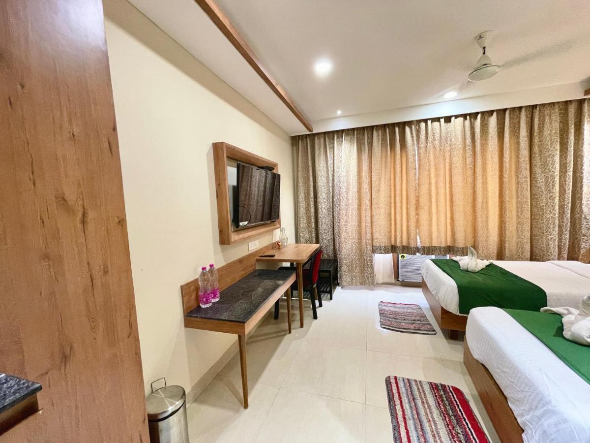 Rockbay ! Puri, Swimming Pool-lift-and-parking-facility Near Sea Beach & Temple Breakfast Included Hotel
