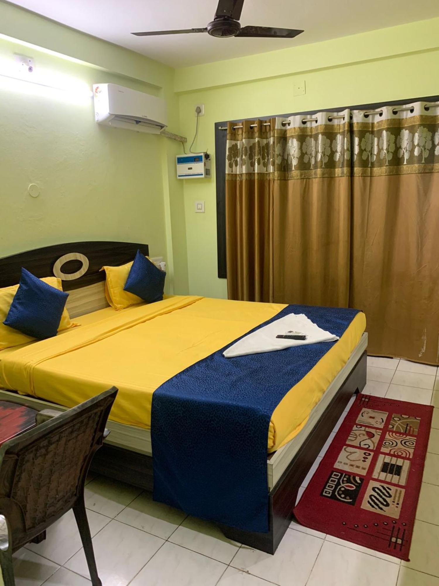Hotel Luxury Sea View - Bollywood 2 Beach View হোটেল বলিউড 2 বিচ ভিউ পুরী- Fully-air-conditioned-hotel Card Payment Accepted Near-sea-beach-&-temple With-wifi-parking-and Restaurant-availability- All Side Sea View - Book Now