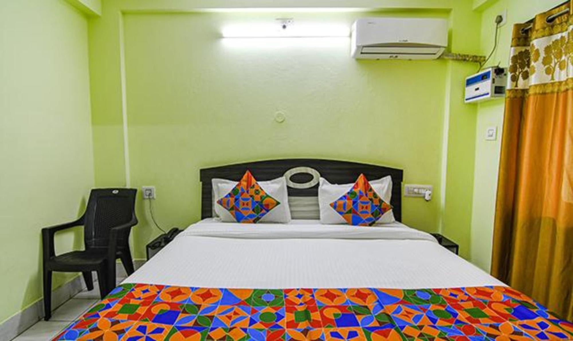 Luxury Sea View - Bollywood 2 Beach View হোটেল বলিউড 2 বিচ ভিউ পুরী- Fully-air-conditioned-hotel Card Payment Accepted Near-sea-beach-&-temple With-wifi-parking-and Restaurant-availability- All Side Sea View - Book Now Puri