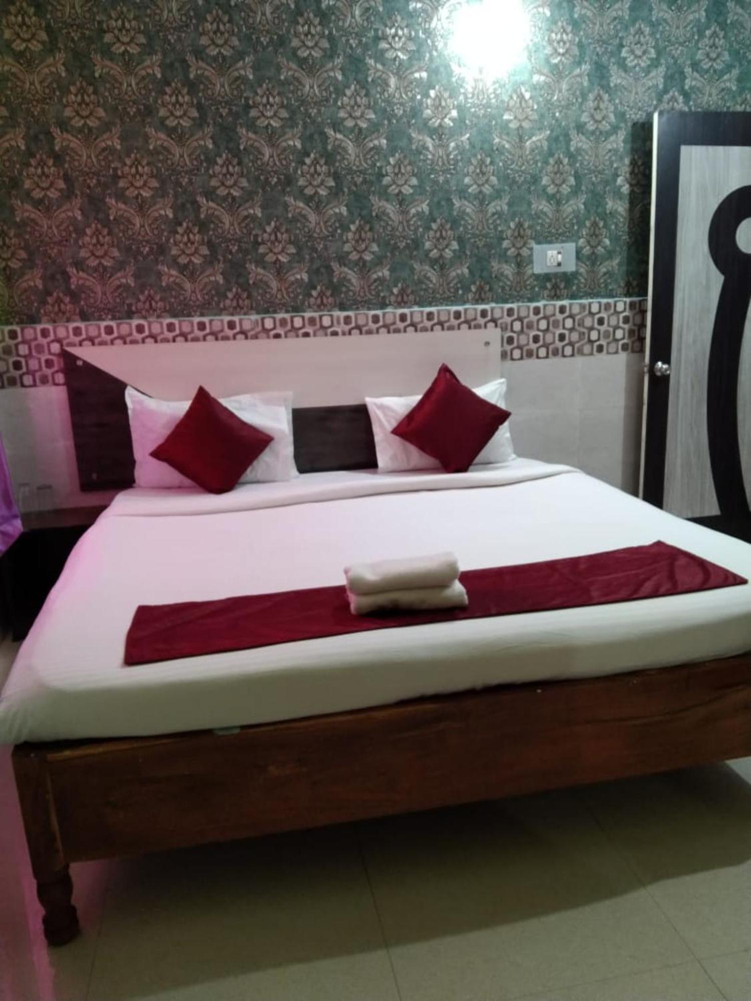 Hotel Beach Heaven - Near Golden Beach & Temple By Morservices Puri