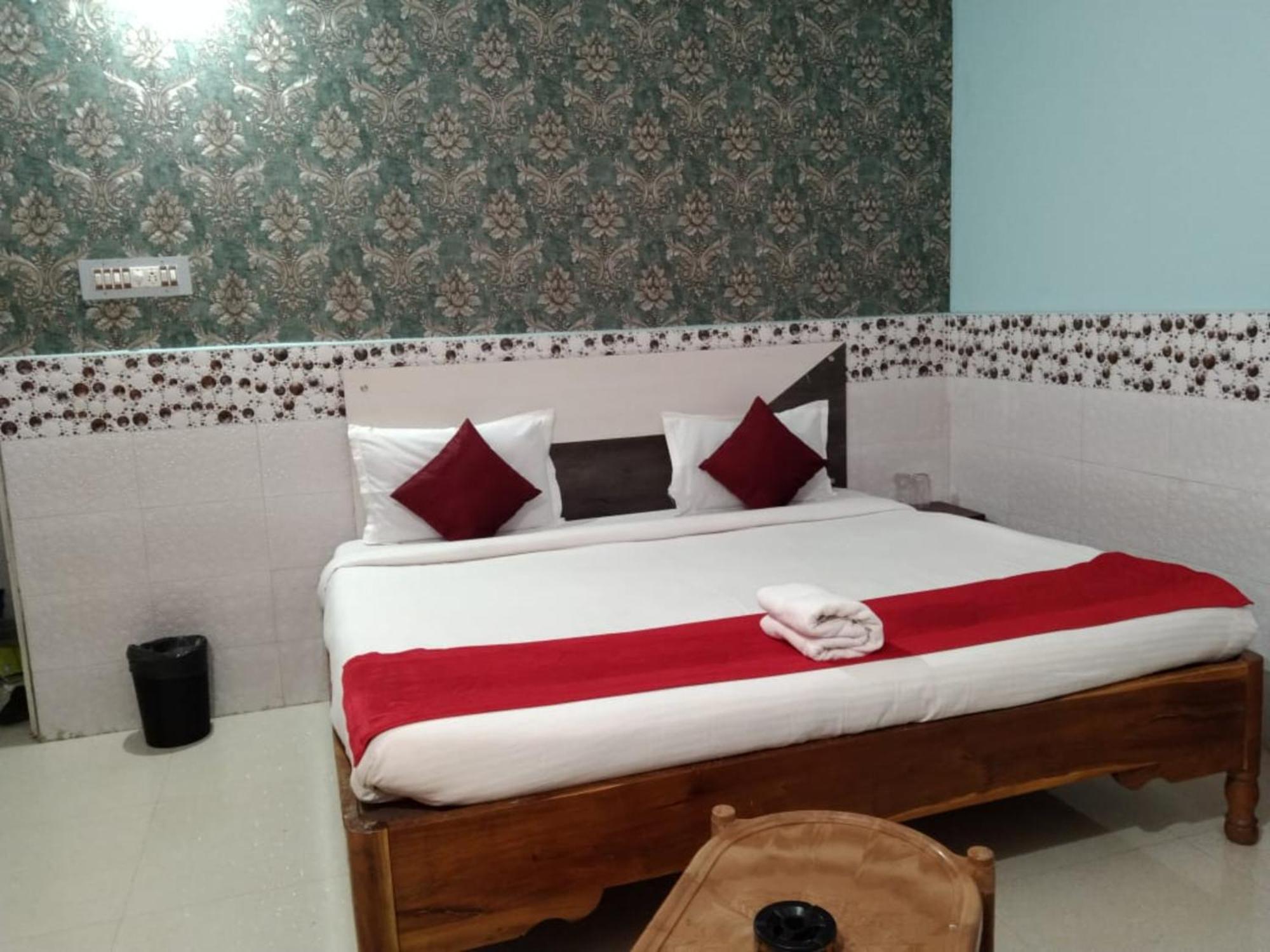 Hotel Beach Heaven - Near Golden Beach & Temple By Morservices 4*