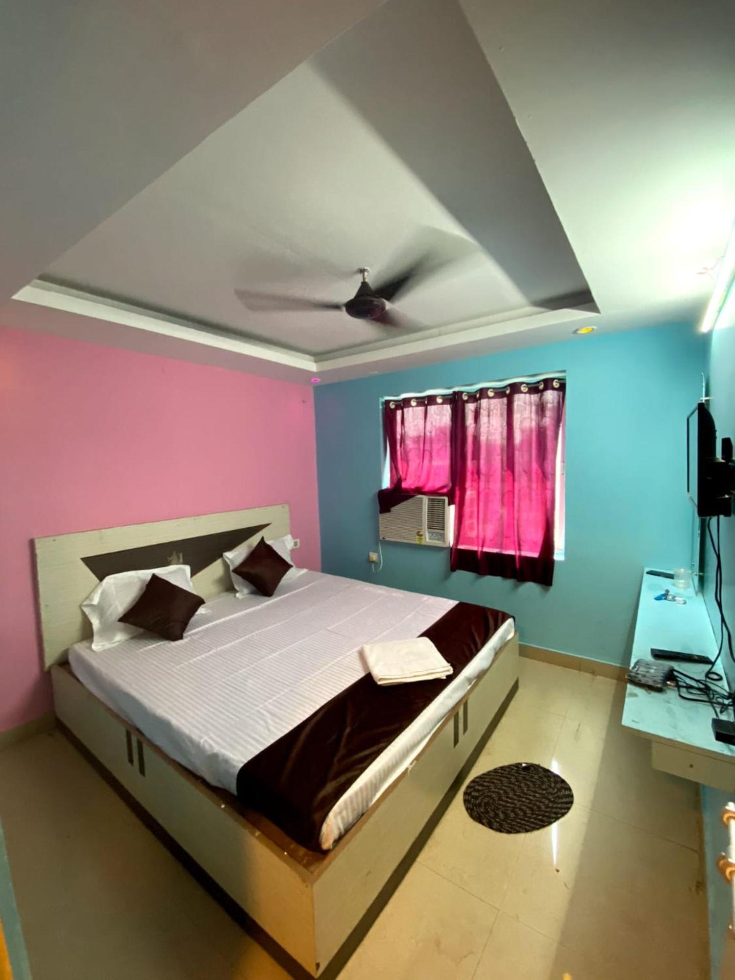 Chandrabindu Hotel 3*