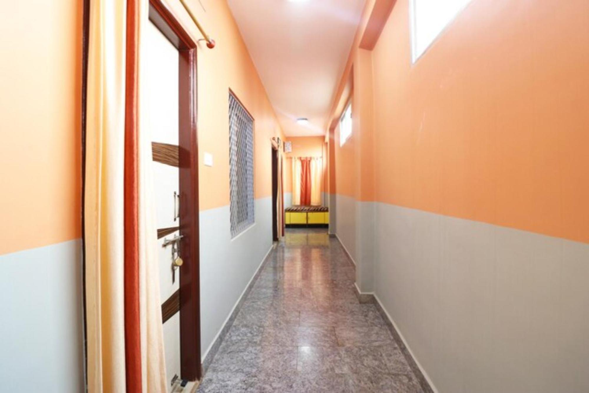 Hotel Goroomgo Mangal Chandi Puri