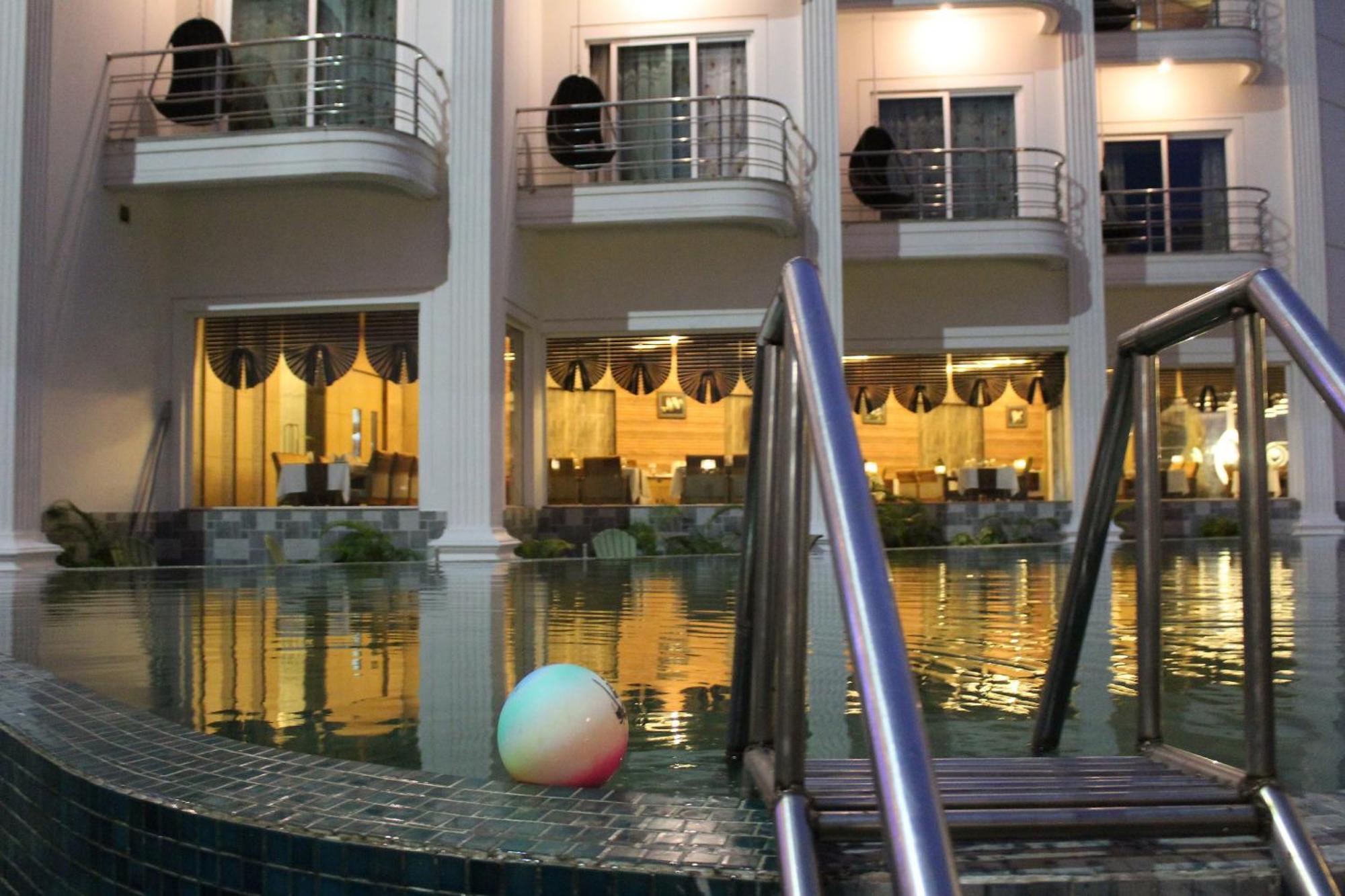Jamindars Palace 4*