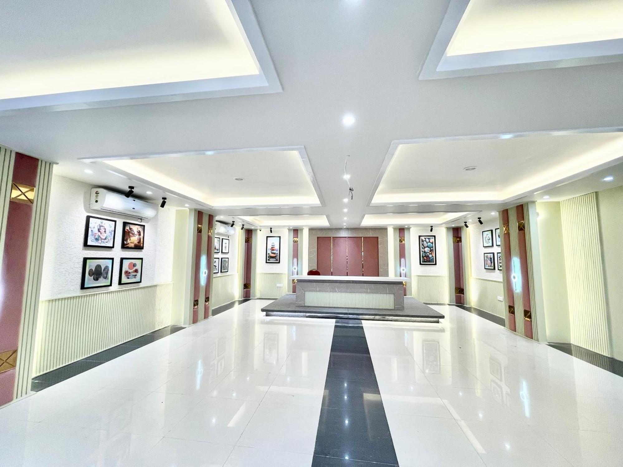 Rockbay ! Puri, Swimming Pool-lift-and-parking-facility Near Sea Beach & Temple Breakfast Included Hotel