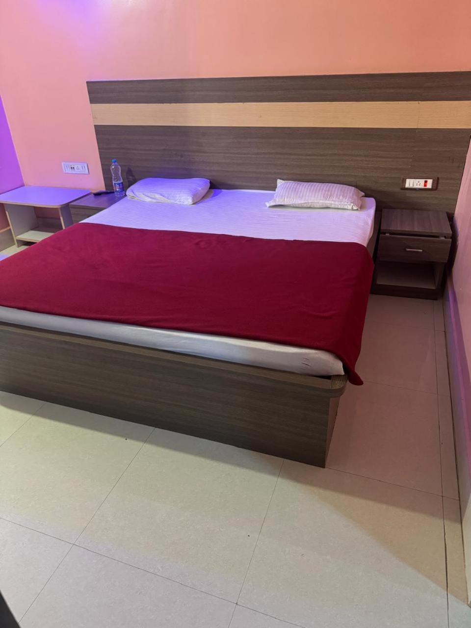 Hotel Nityananda Puri