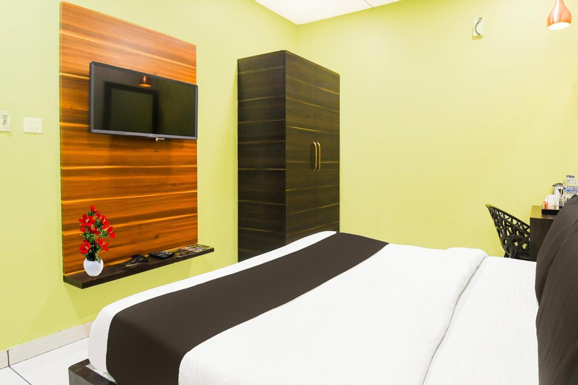 Super Townhouse Near Marine Drive * Puri
