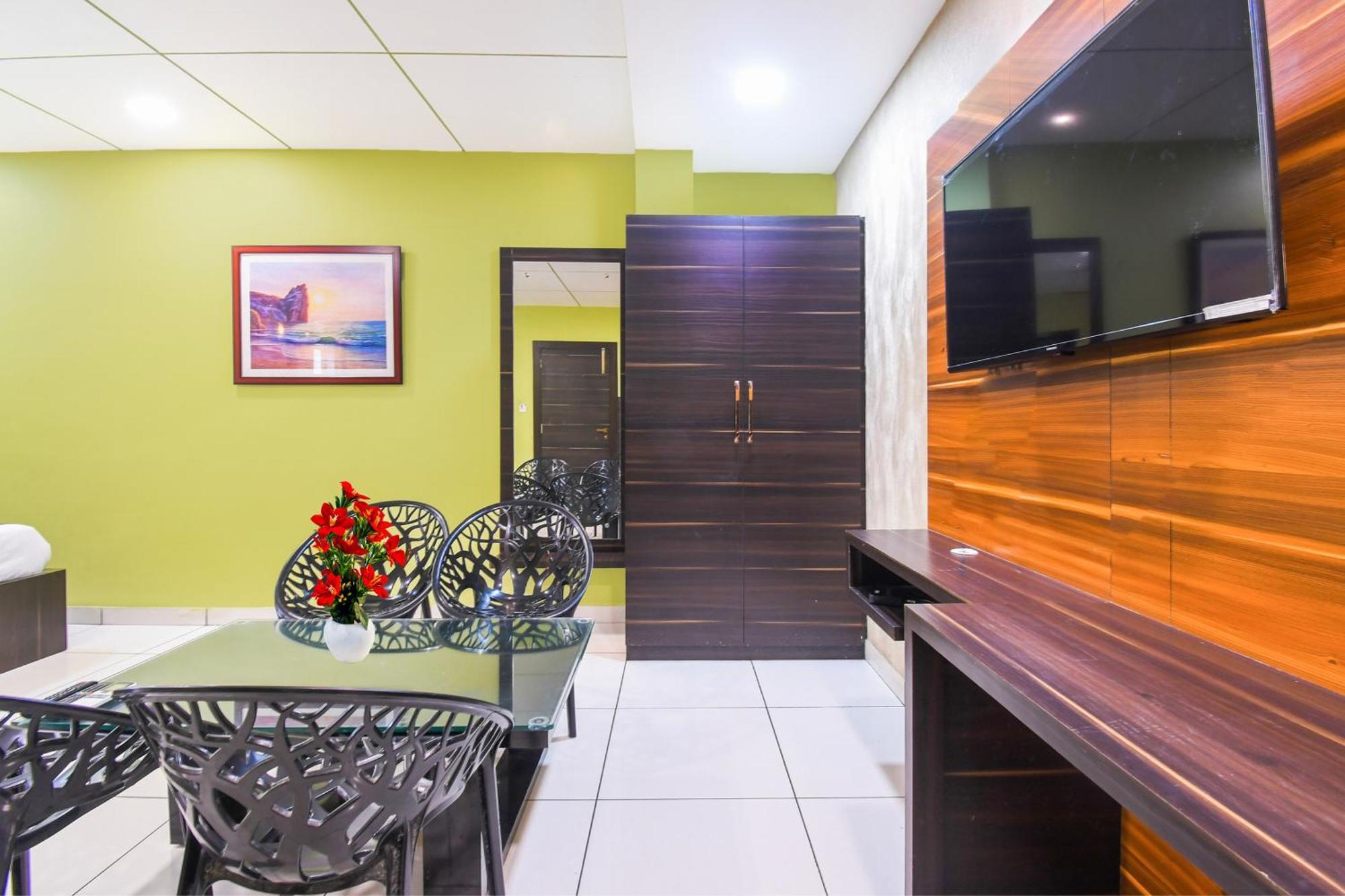 Super Townhouse Near Marine Drive Hotel Puri