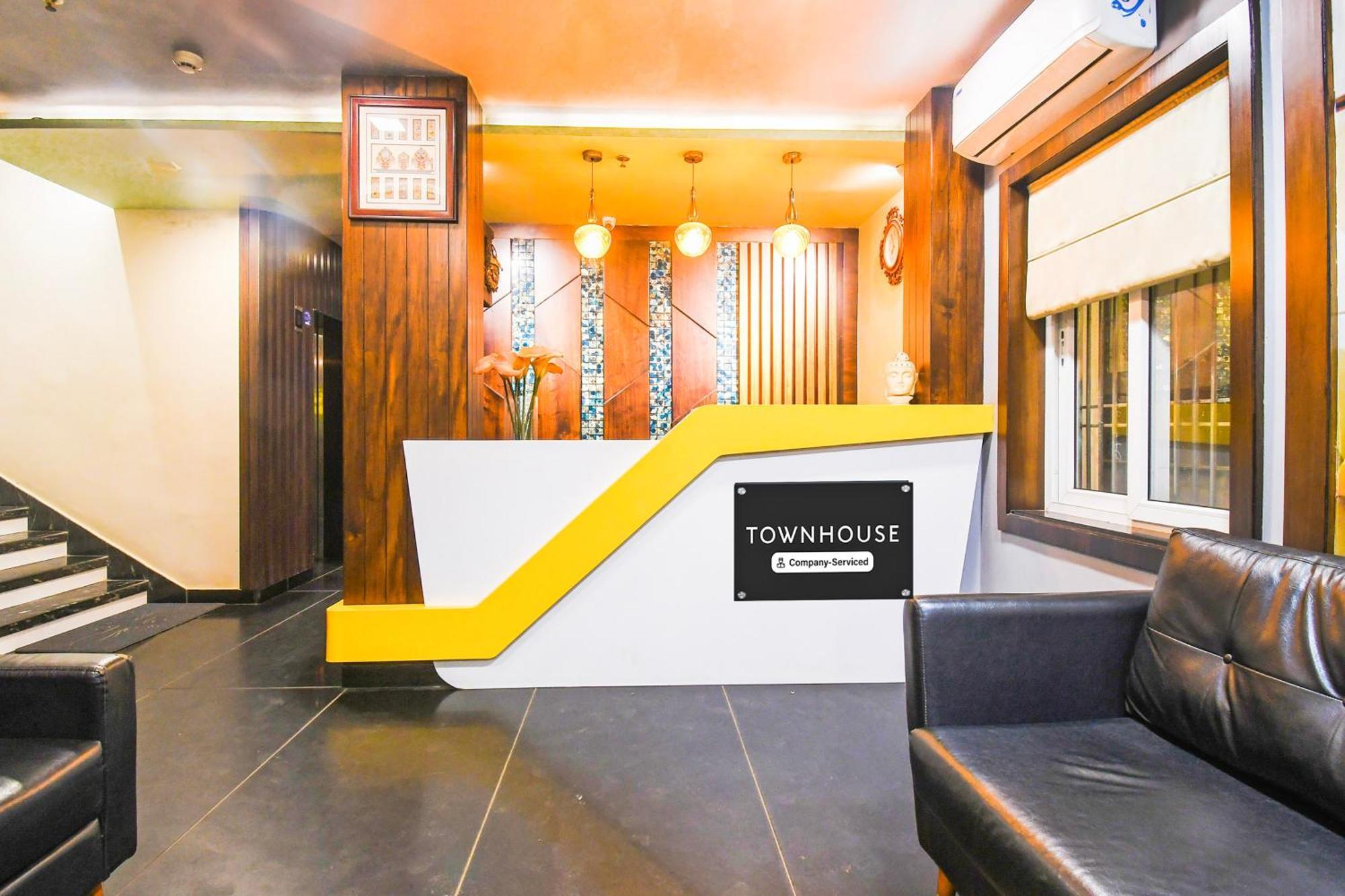 Super Townhouse Near Marine Drive *