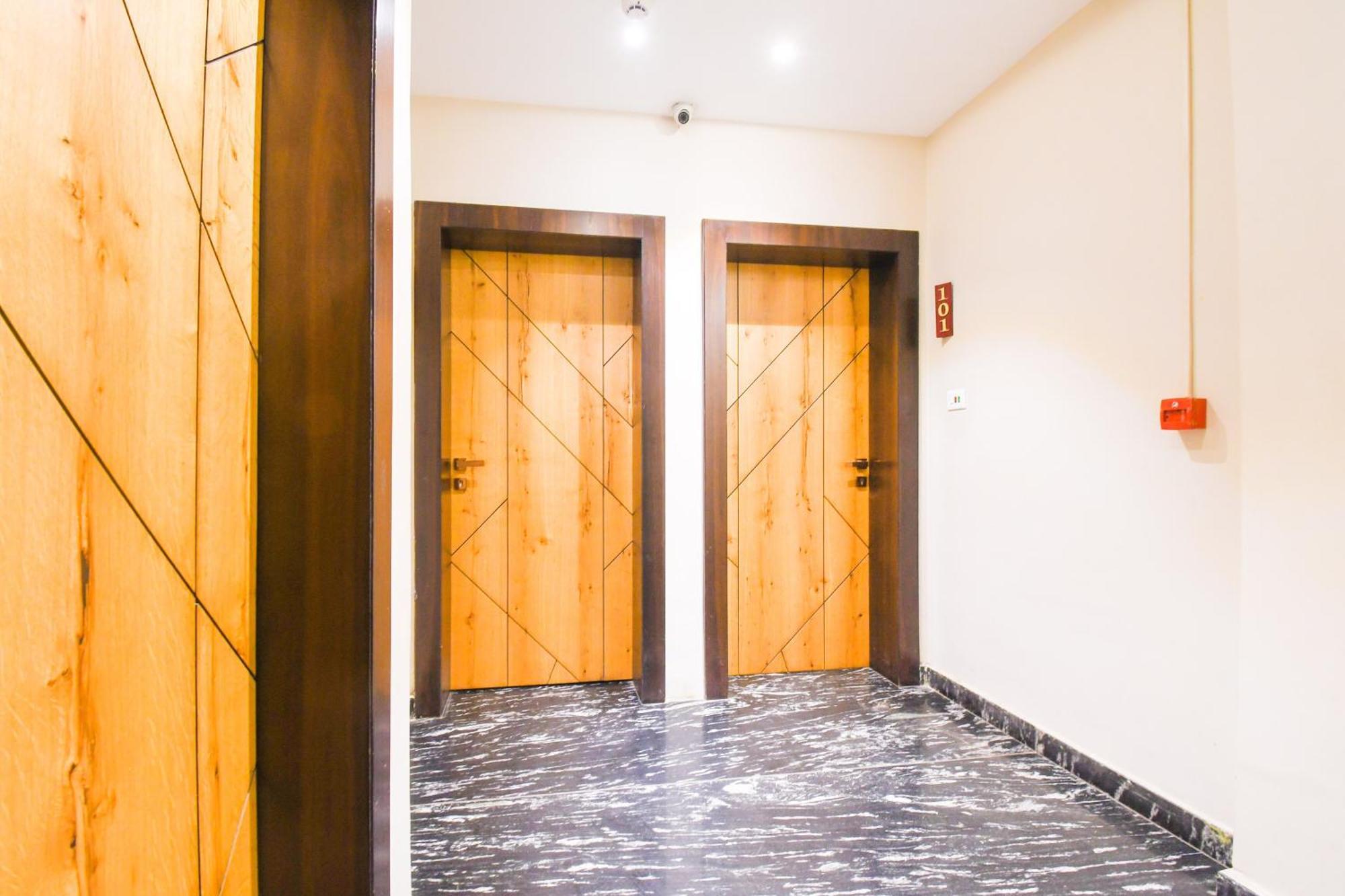 Super Townhouse Near Marine Drive *