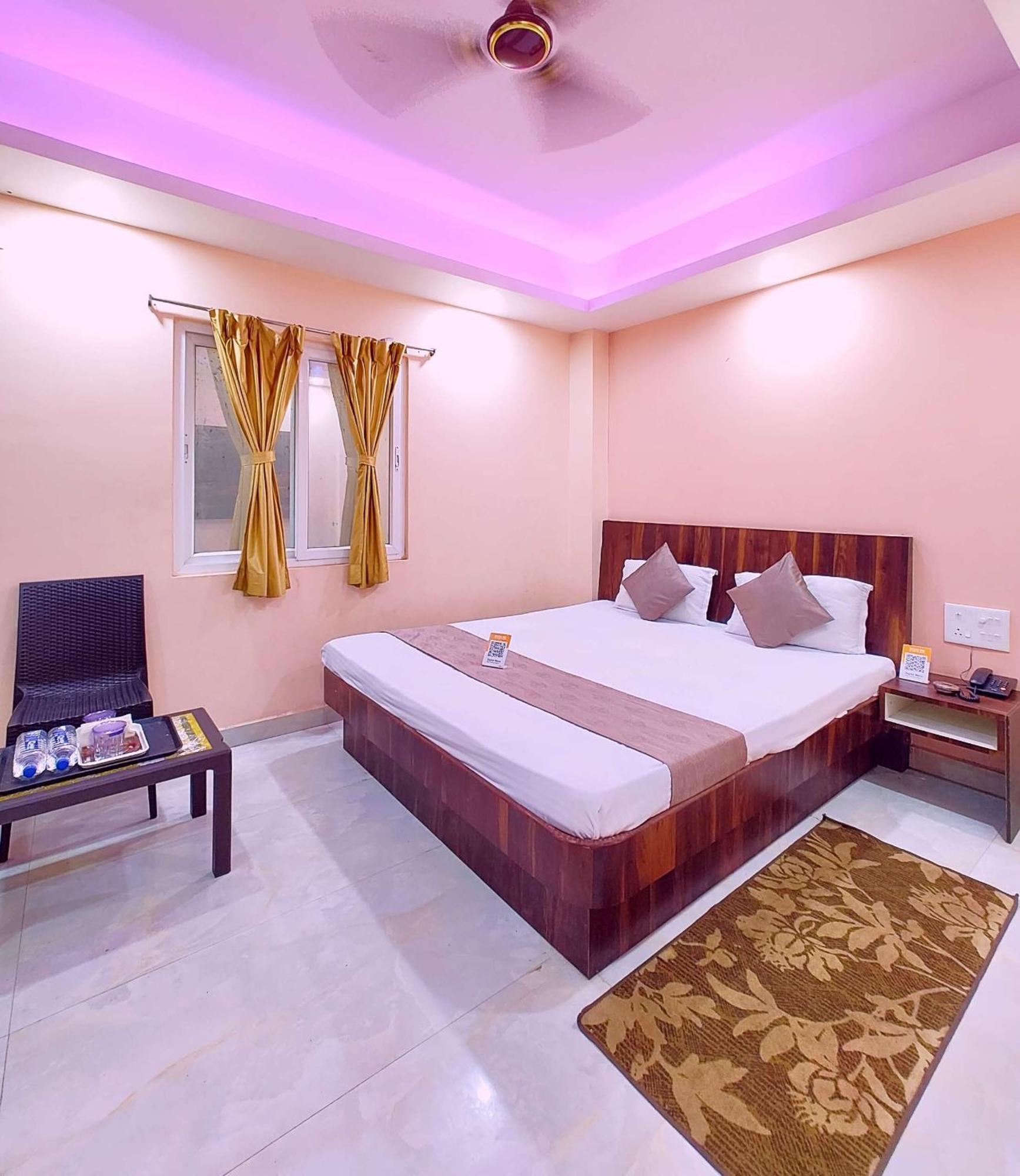 Sea View Luxury A R A D H A Y A Near Sea Beach Hotel Puri