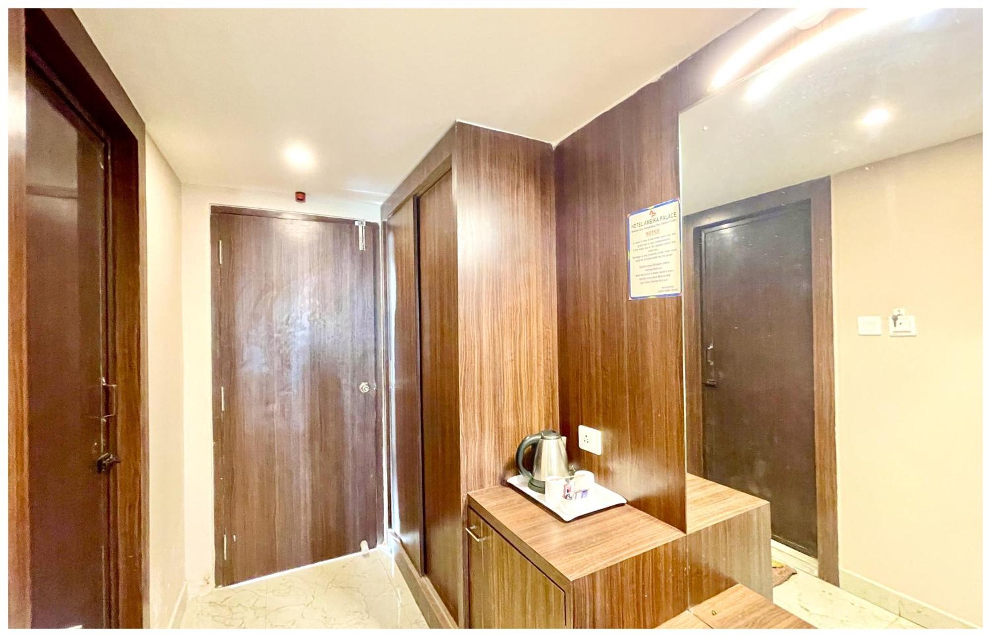 Hotel A M B I K A - P A L A C E Near Sea Beach And Temple 4*