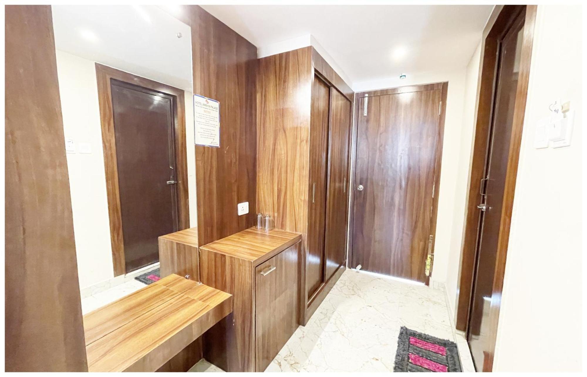 A M B I K A - P A L A C E Near Sea Beach And Temple Hotel 4*