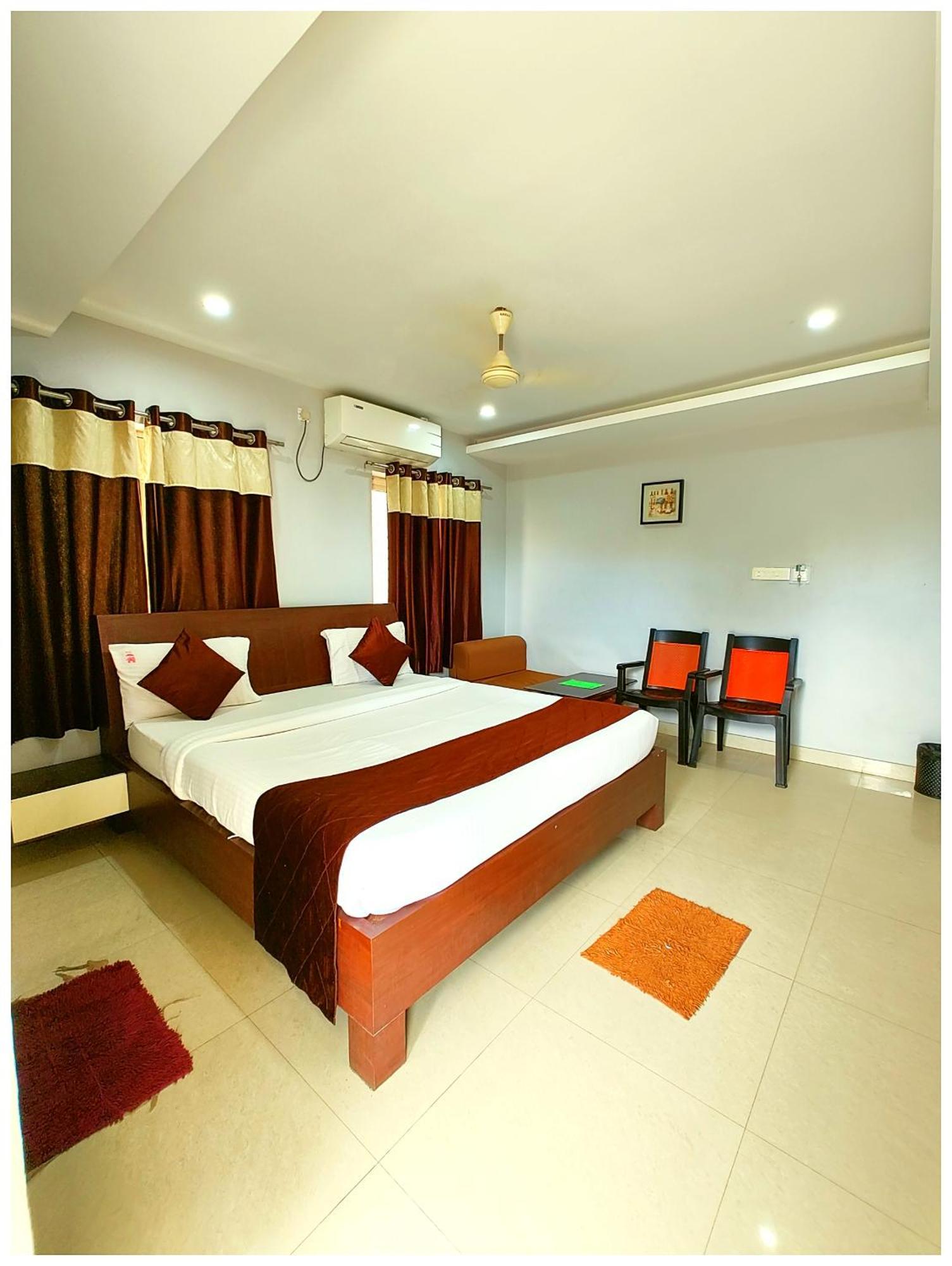 M R Shivangi Near Sea 3*