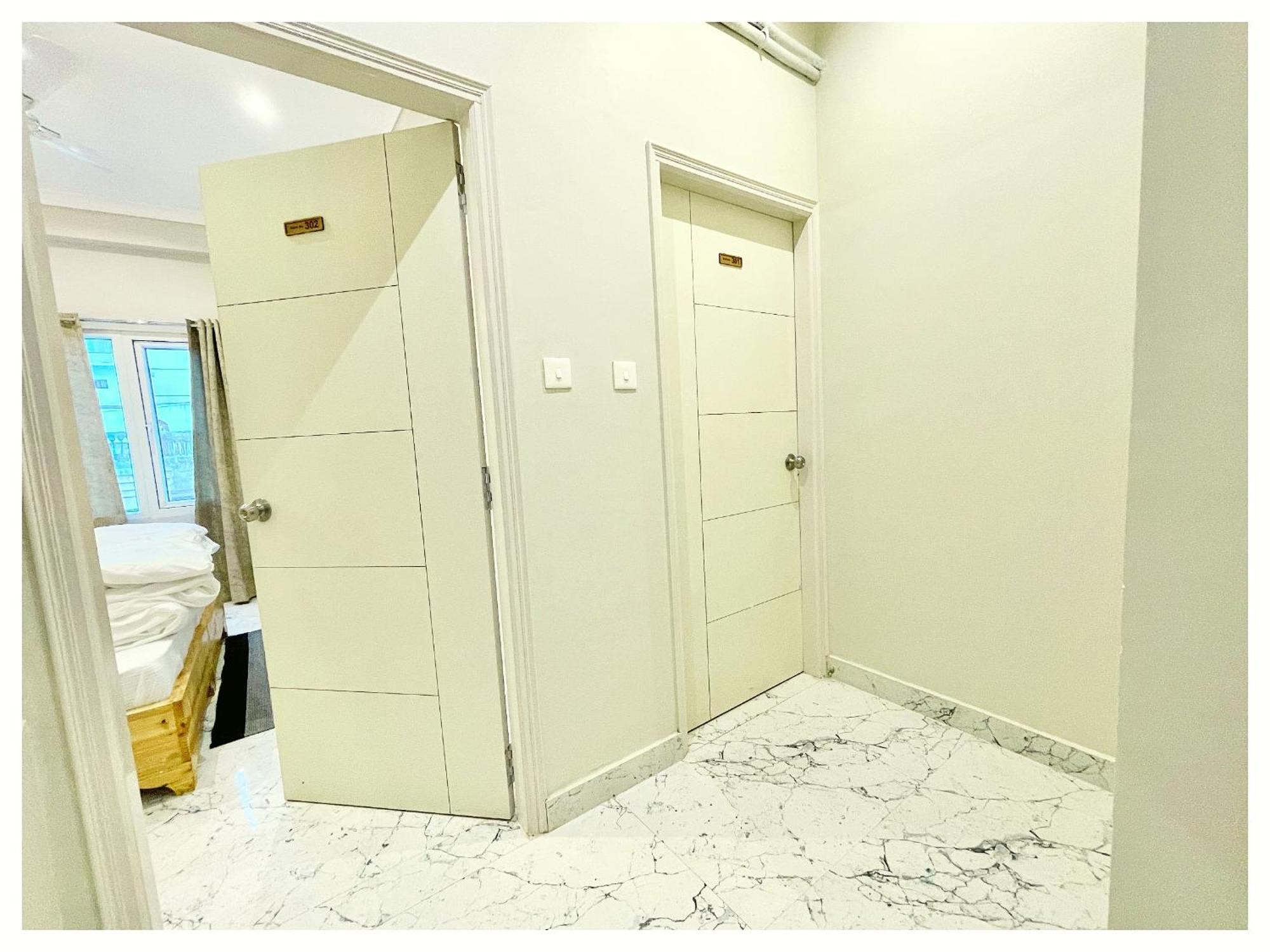 Hotel Golden Wave Near Sea And Temple Budget 3*
