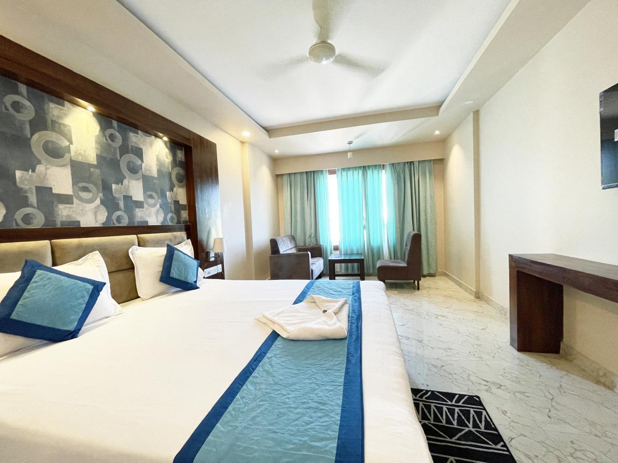 Golden New-ambika -palace,puri Hotel