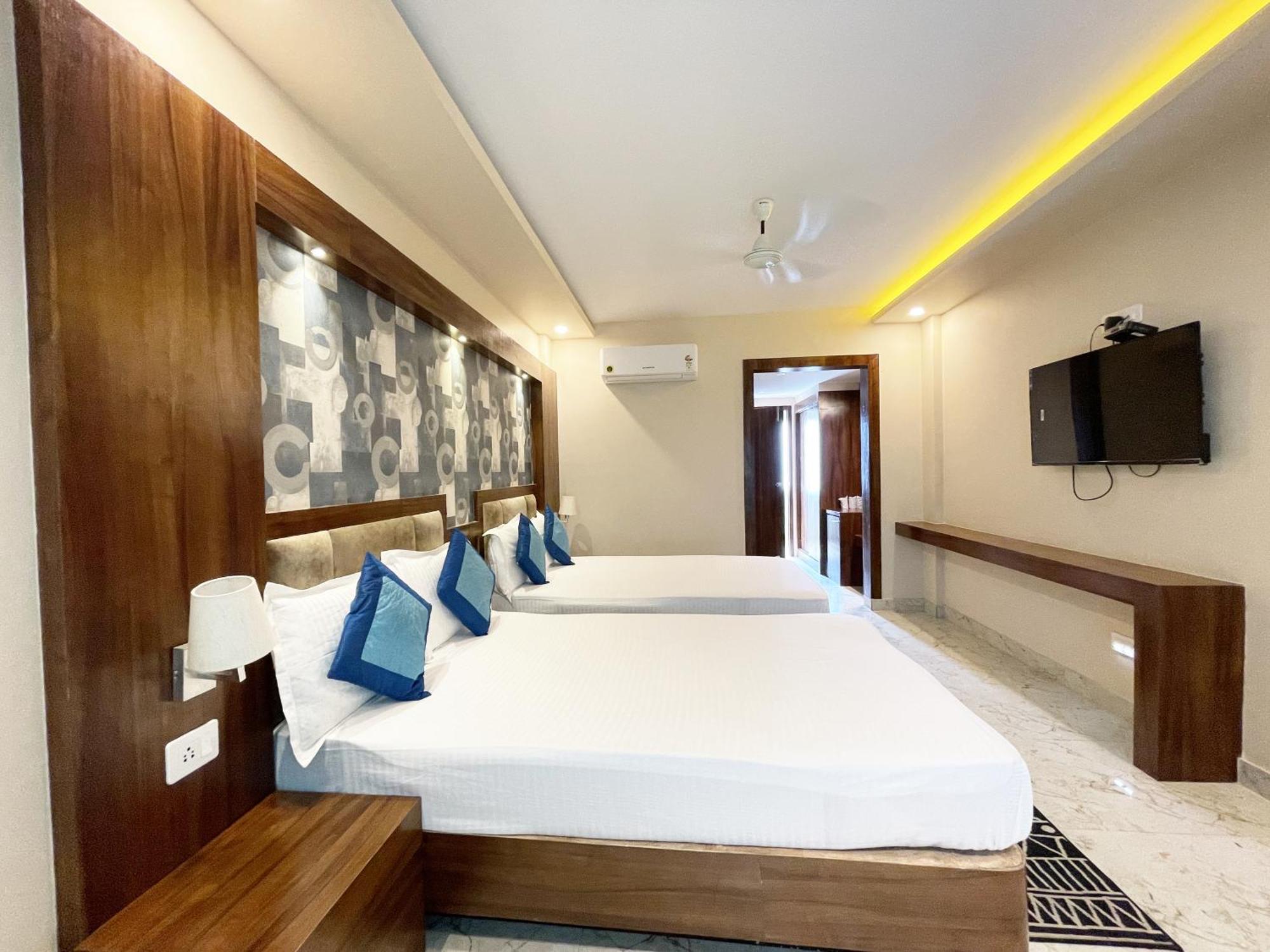 Golden New-ambika -palace,puri Hotel *