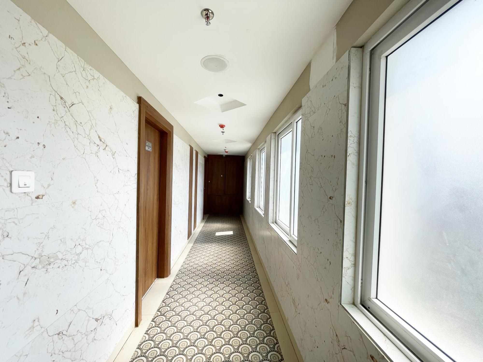 Hotel Golden New-ambika -palace,puri