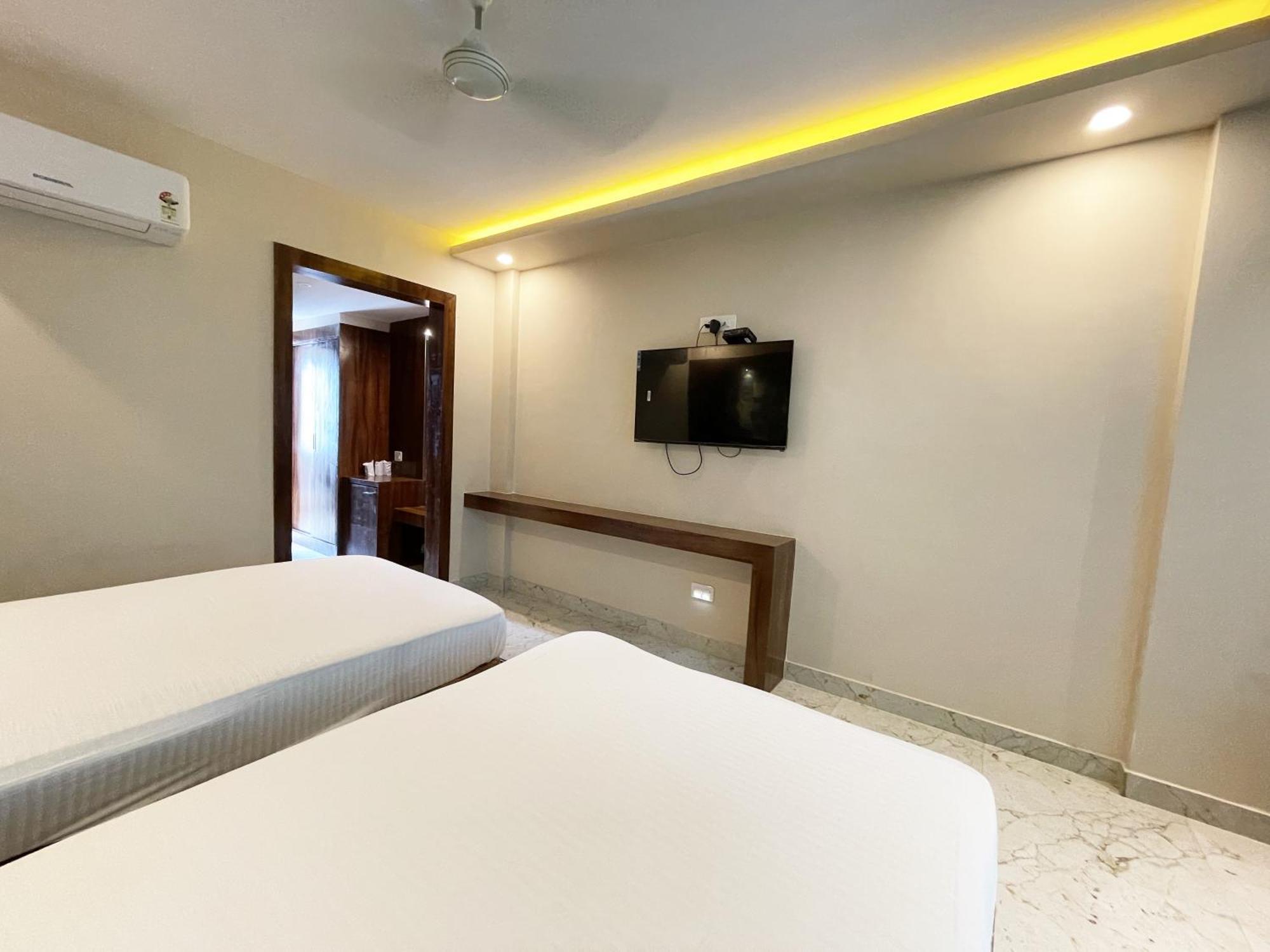 Golden New-ambika -palace,puri