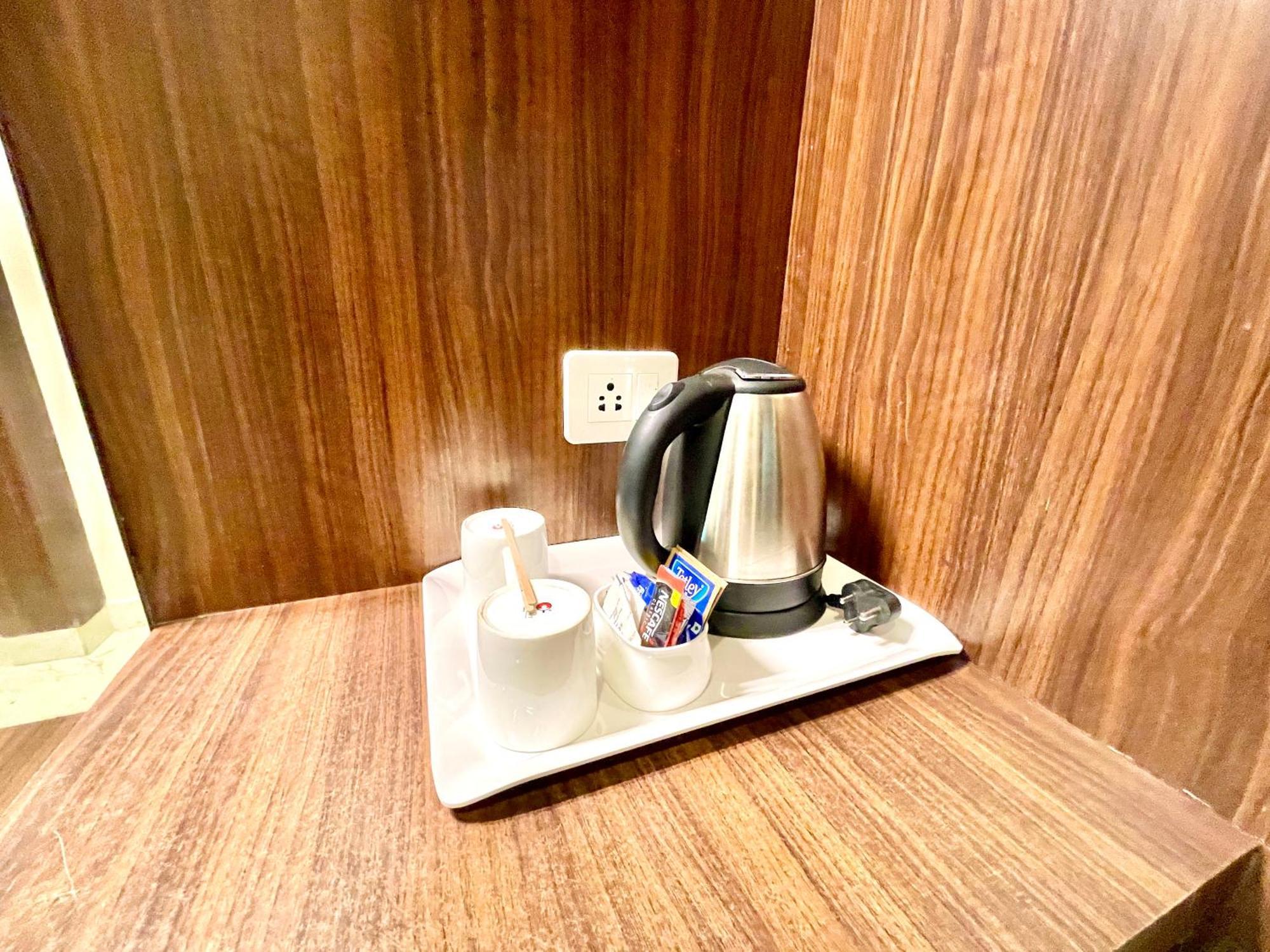 Hotel Golden New-ambika -palace,puri *