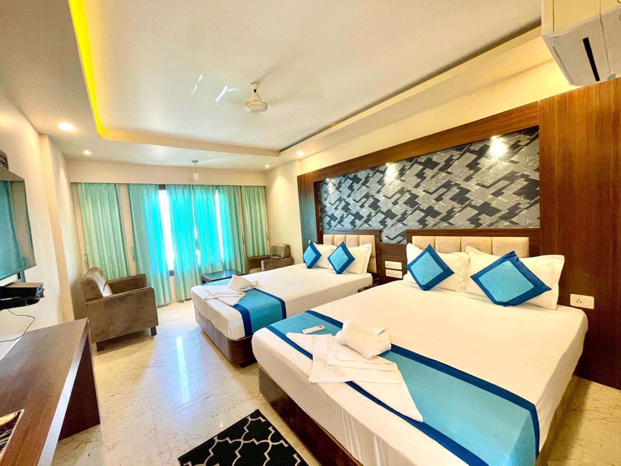 Golden New-ambika -palace,puri