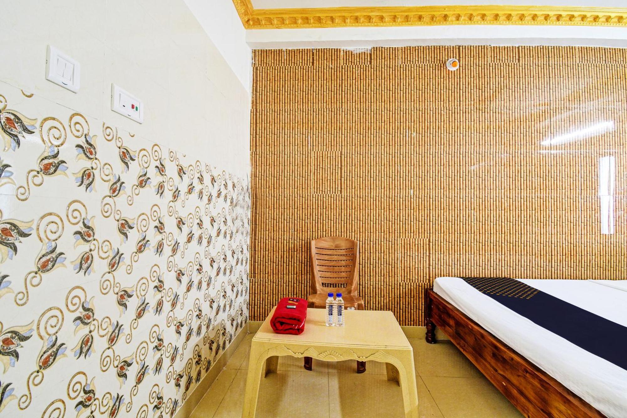 O Sri Ram Hotel