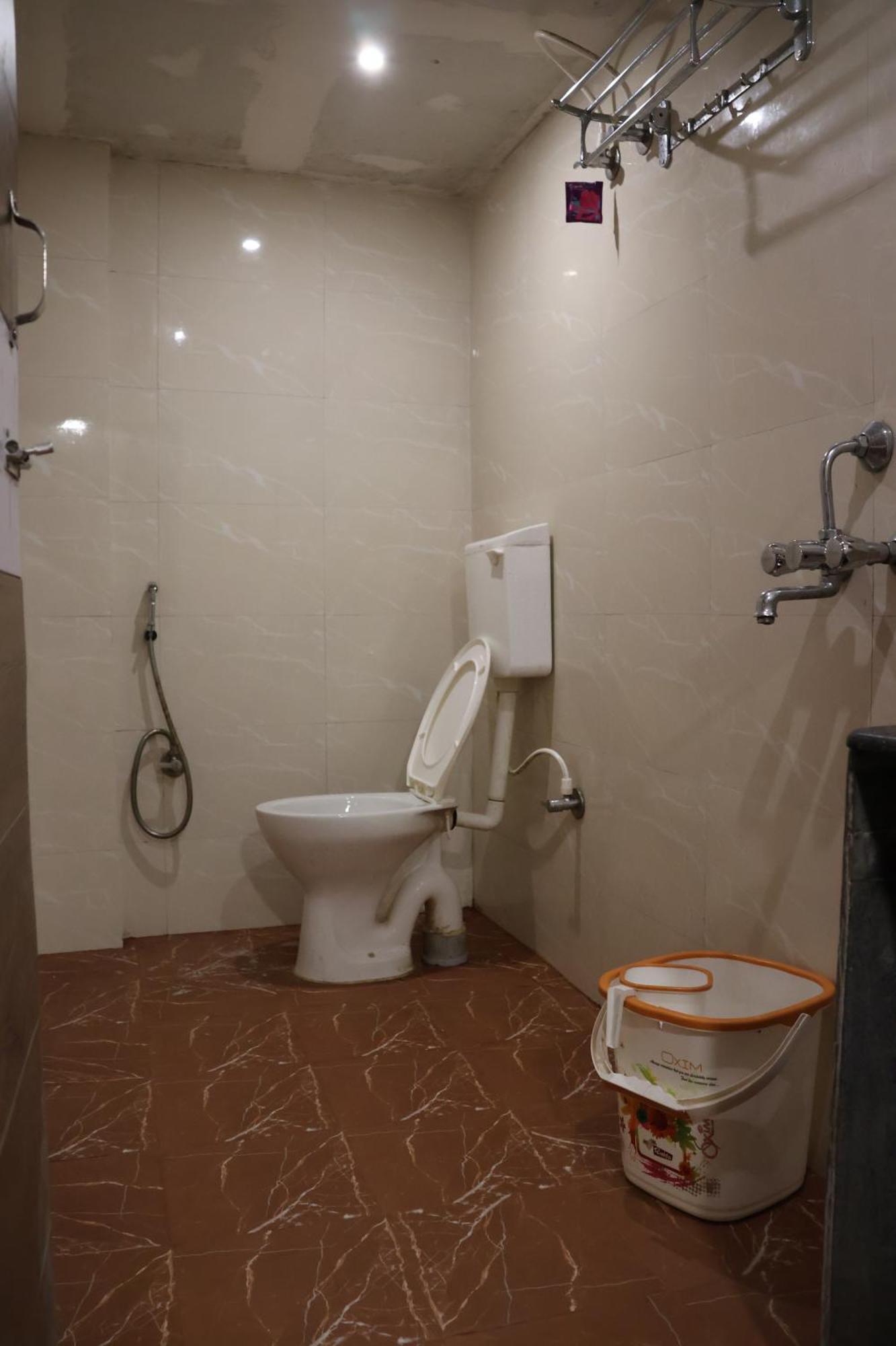 Raghunandan Residency Hotel *