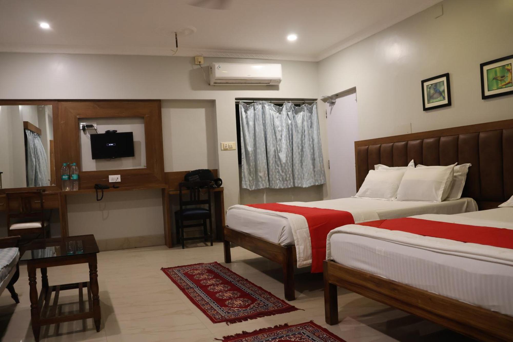 Raghunandan Residency * Puri