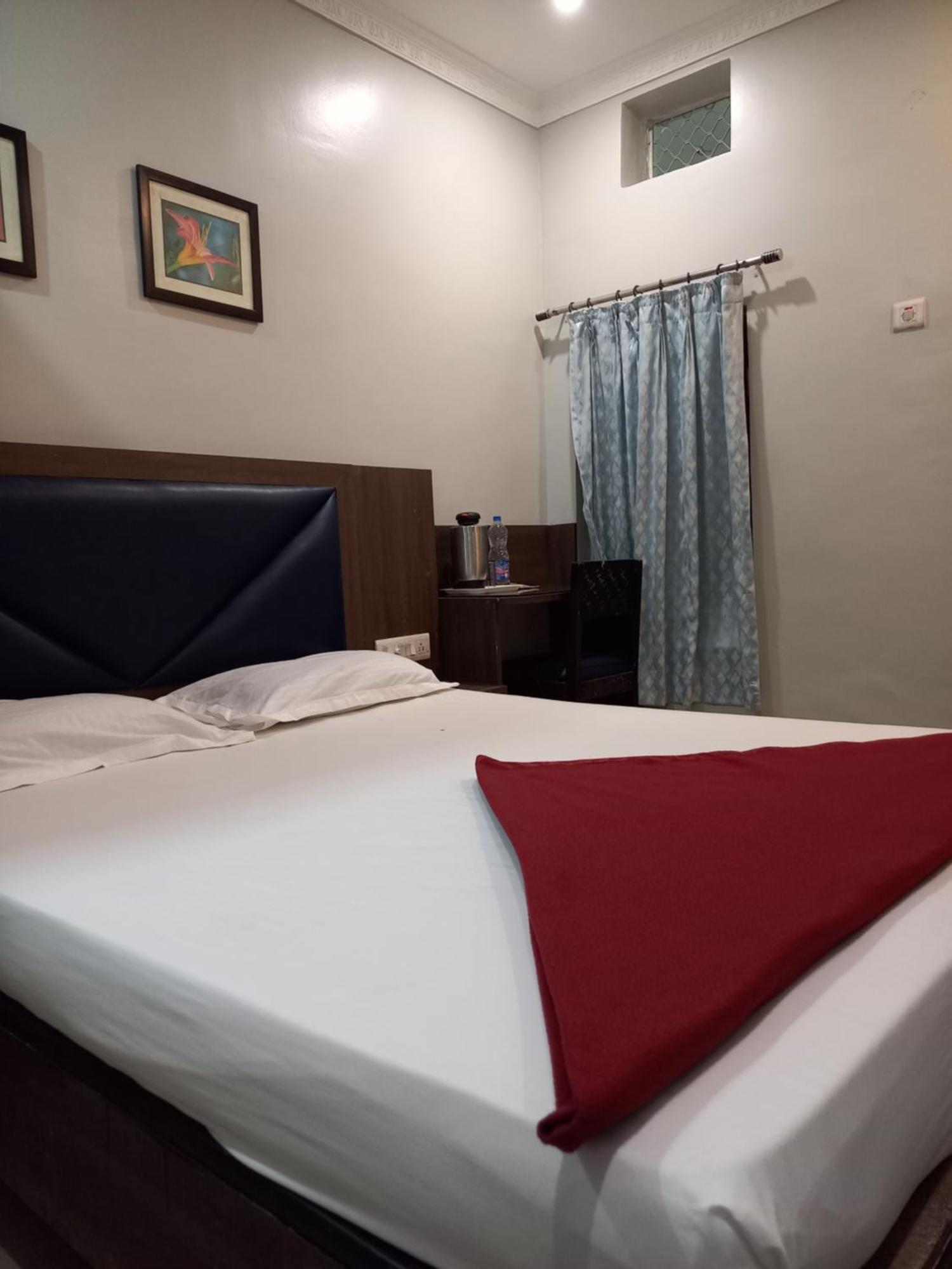 Hotel Raghunandan Residency