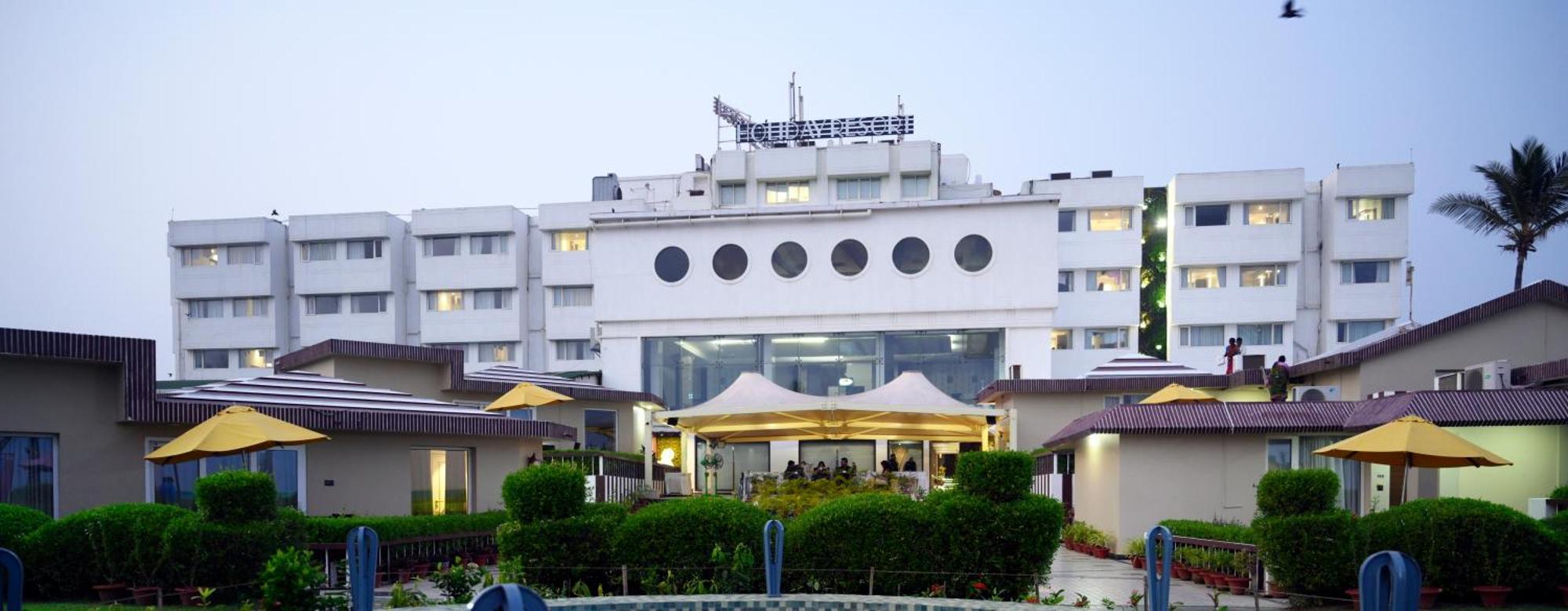 Hotel Holiday Resort
