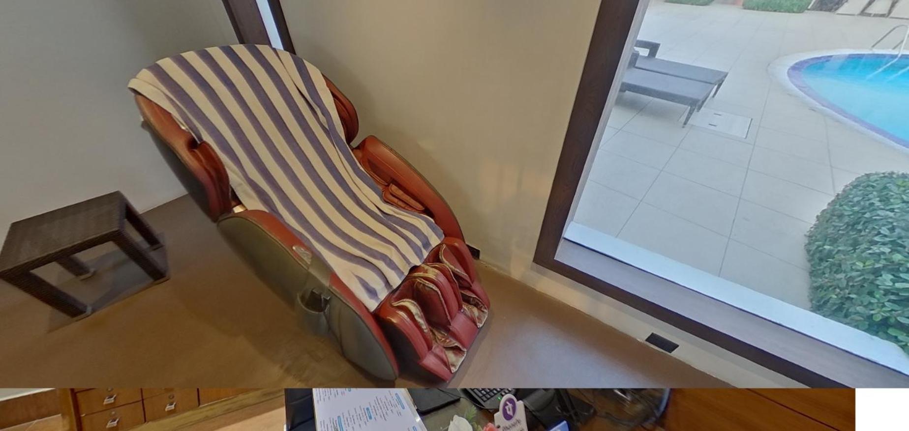 Hotel Holiday Resort Hotel 3*