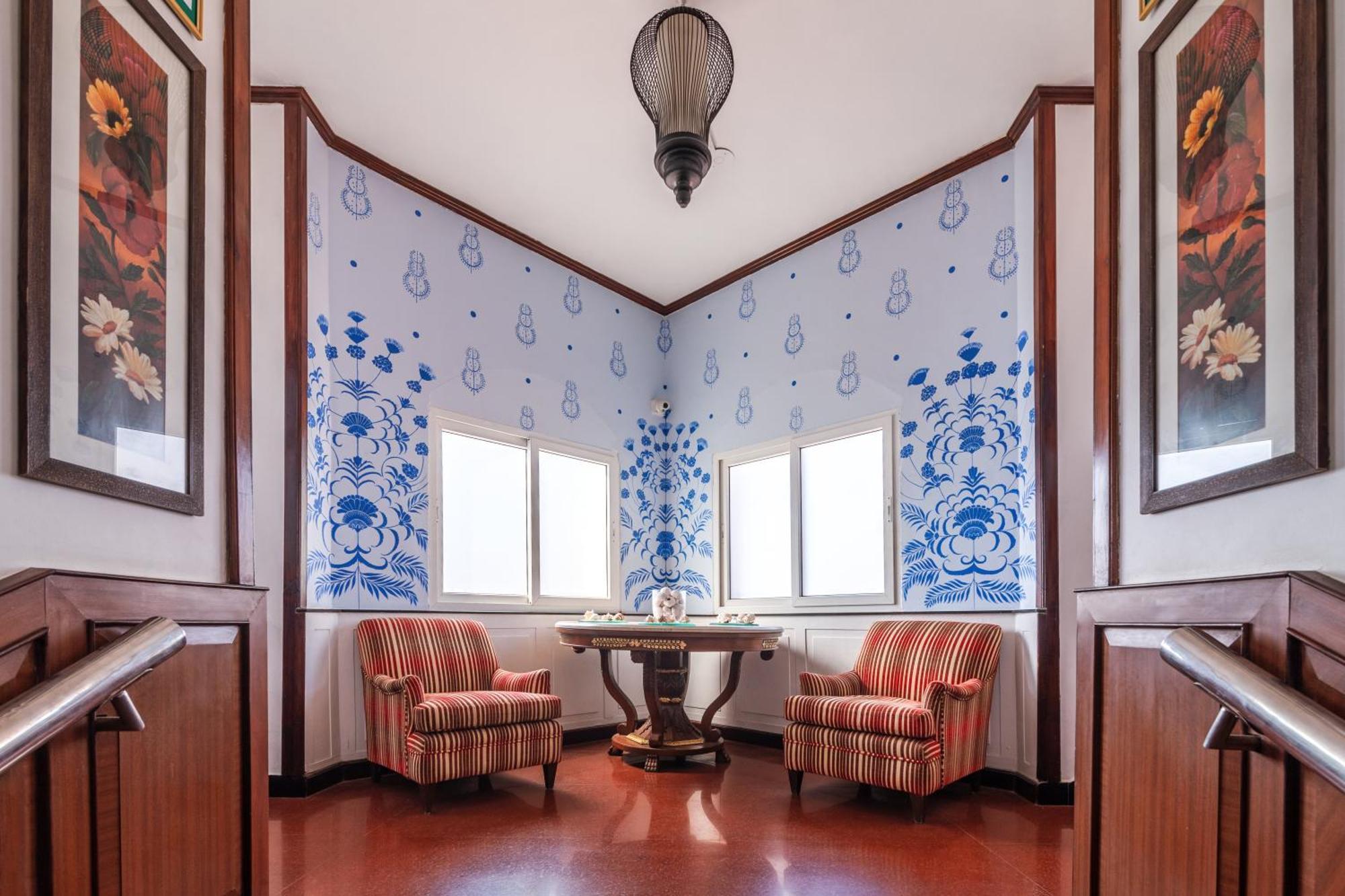Mayfair Waves Hotel 5*