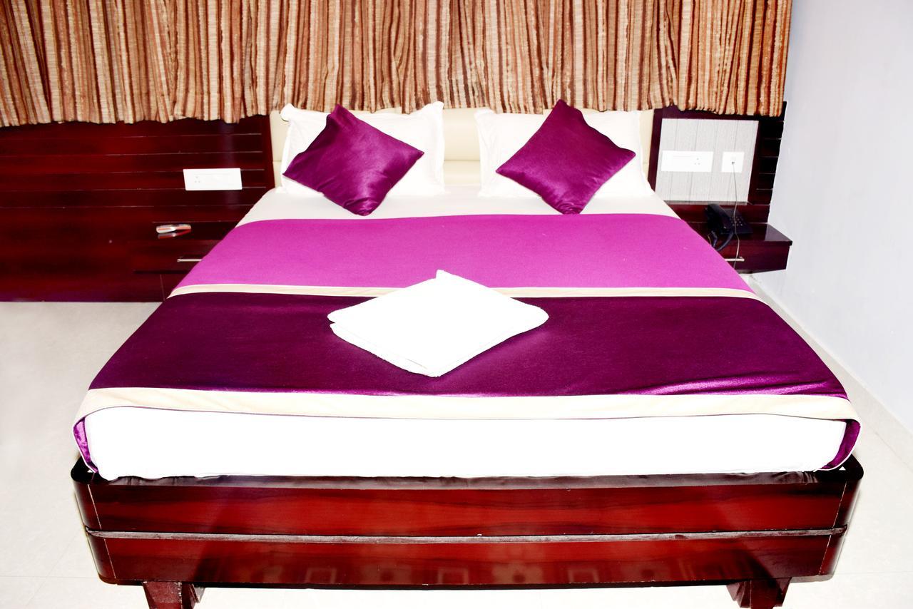 Shreedev Grand * Puri