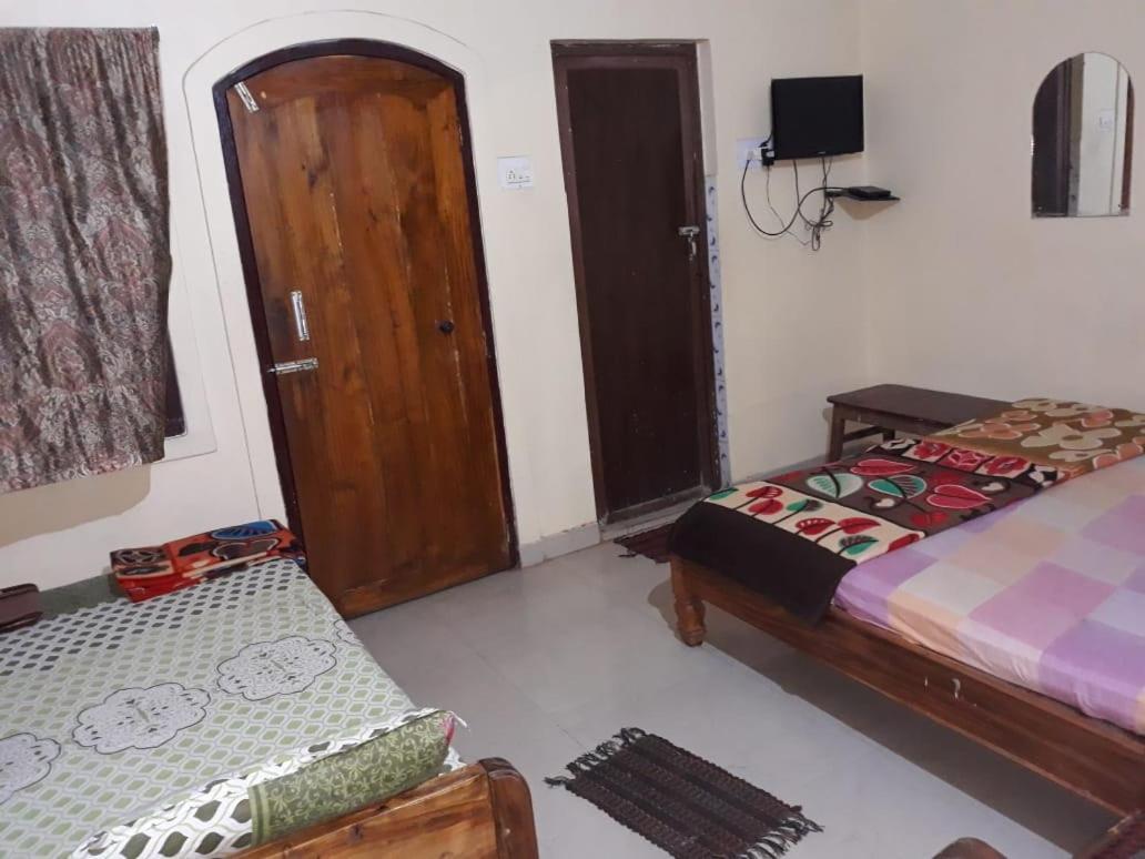 Hotel Goroomgo Sai Krishna 2*