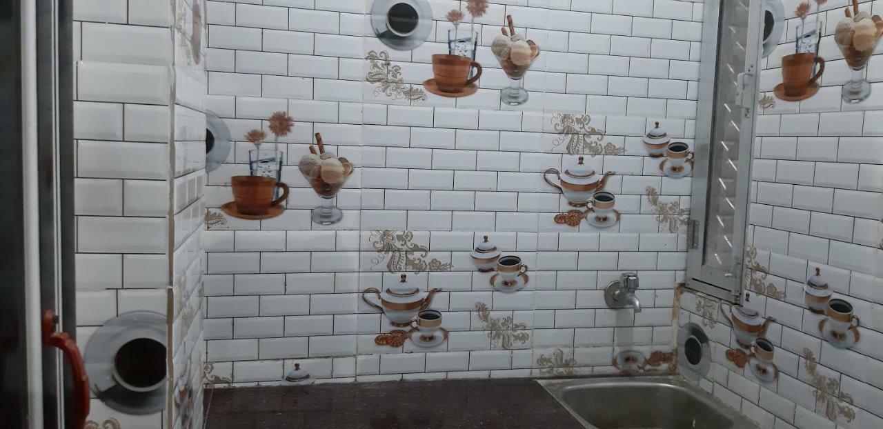 Goroomgo Pranab Sadan Hotel 2*