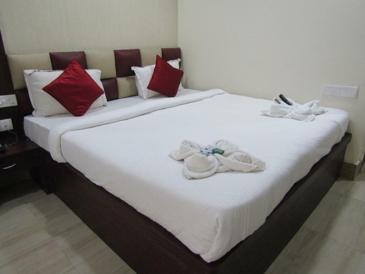 Goroomgo Gouri Palace Hotel 3*